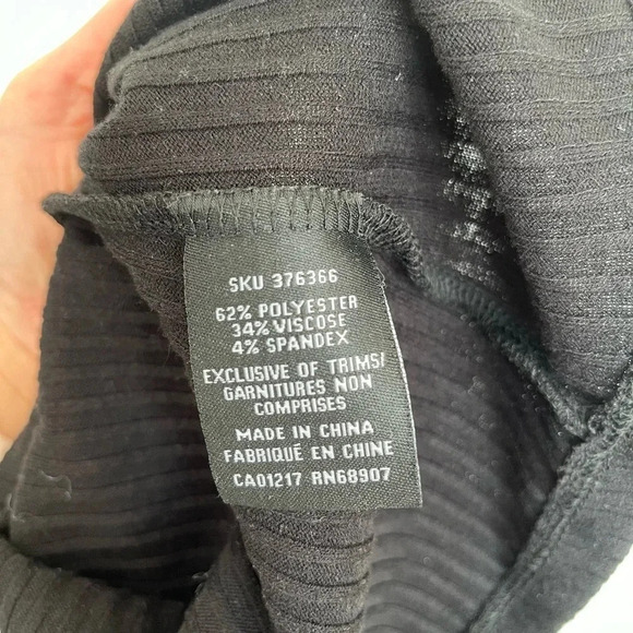 Le Château black turtle neck size XXS - Picture 5 of 6